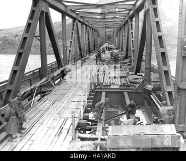 REMAGEN BRIDGE (aka Ludendorff Bridge) on 17 March 1945 after it's capture by a task force of the US 9th Armourd Division on 7 March. It collapsed four hours after this US official photo was taken. Stock Photo