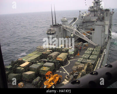 28th January 2003 During Operation Enduring Freedom, the crowded deck of the USS Tortuga (LSD-46), in the Persian Gulf. Stock Photo