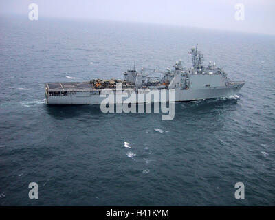 28th January 2003 During Operation Enduring Freedom, the USS Tortuga (LSD-46) in the Persian Gulf. Stock Photo