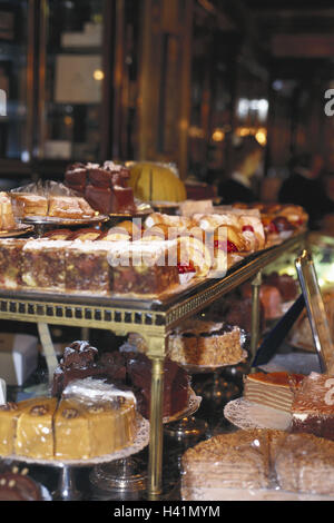 Austria, Vienna, cafe Demel, sales counter, cakes, Europe, confectionery, bar, coffee house, cake counter, counter, exhibit, sales, cake, cake, sweets, specialities, differently, choice, huge number, icon, conception, coffee party, entertainment, coffee house visit, sociability, tradition, gastronomy, atmosphere, place of interest, tourism Stock Photo