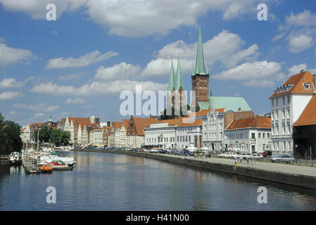 Germany, Schleswig - Holstein, Lübeck, town view, St. Peter church, Obertrave, pier summer, Hanseatic town, town, townscape, church, Marien's church, establishes in 1200-1220, Peter's church, 14.16 cent., houses, terrace, promenade, shore, river, Trave, b Stock Photo