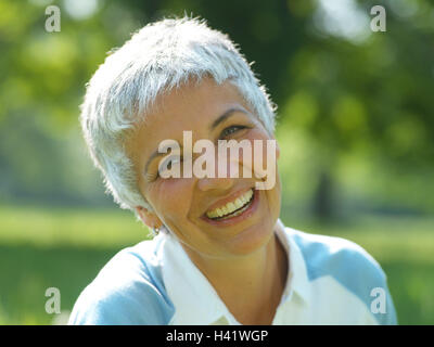 Park, senior, smile, enjoy portrait, women's portrait, woman, Best of all Age, short-haired, short hair hairstyle, grey-haired, cheerfulness, happily, joy of life, summer, sunny, outside Stock Photo