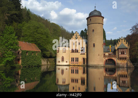 Germany, Bavaria, Spessart, moated castle Mespelbrunn, water jump, mirroring, Stock Photo