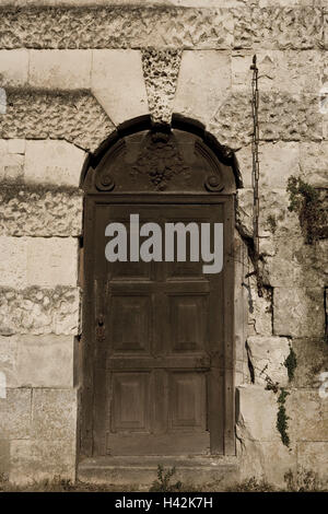 France, Pays de La Loire, Sarthe, Le Lude, castle goal, detail, Nebeneingang, wooden door, Stock Photo