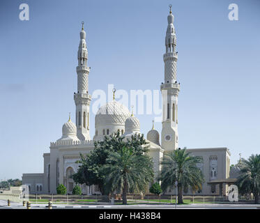 United Arab Emirates, Dubai, Jumeirah mosque, outside, VAE, town, part town, Jumeirah, mosque, towers, twin's minaret, domes, structure, imposingly, ivory-coloured, architectural style, modern, Fatimiden tradition, replica, building, church, faith, religion, Islam, place of interest, tourism, destination, palms, deserted, Stock Photo