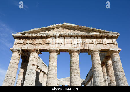 Italy, island Sicily, Segesta, temple, detail, Europe, Southern, Europe, destination, place of interest, architecture, Dorian, in Greek, portico, building, historically, antique, antiquity, heaven, blue, outside, deserted, Stock Photo