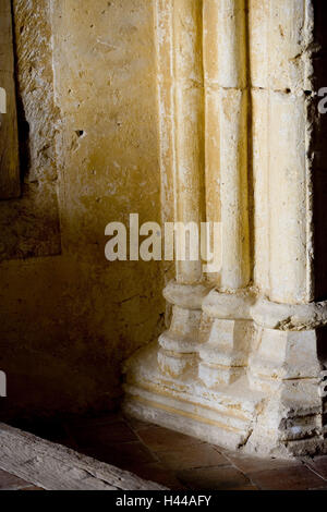 France, Bourgogne, Dijon, St.-Seine-sur-Vingeanne, castle, 15th century, chimney base, detail, Stock Photo