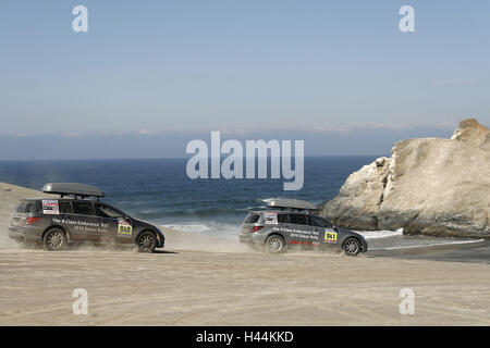 Rally Dakar 2010, Mercedes R class, Escort vehicles, Pacific coast, 7th stage, Stock Photo