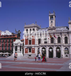 Spain, Castilla Y Leon, Valladolid, town house, plaza Mayor, Monument, Town, Building, Structure, Architecture, Space, Statue, Bronze statue, place of interest, Destination, Tourism, Stock Photo