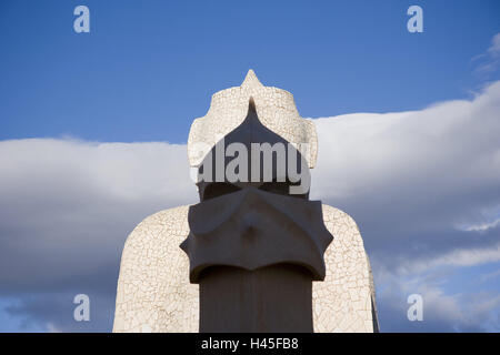 Spain, Barcelona, Casa Mila, La Pedrera, roof, chimney, detail, shade, architectural style, modernism, Modernisme, modern, Mediterranean, Catalonia, the south, town, travel, place of interest, architecture, destination, travel, building, design, contemporarily, outside, form, curved, cloudy sky, heaven, clouds, outside, Stock Photo