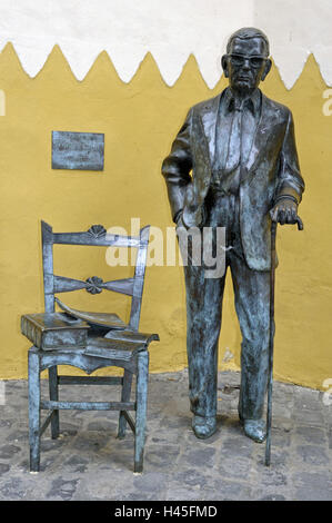 Spain, Canary Islands, Grand Canary, Las Palmas, Plaza del Pilar Nuevo, Statue, Nestor Alamo, Stock Photo