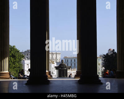 View portico, university, Havana, Cuba, building, structure, historically, architecture, vestibule, portico, statue, holiday destination, destination, the Caribbean, tourism, vacation, place of interest, college, education, sculpture, person, student, town view, view, view, Stock Photo