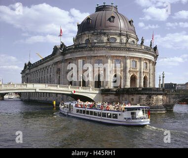 Germany, Berlin, museum island, Bode's museum, river Spree, holiday ship, Europe, town, capital, part town Berlin middle, Bodemuseum, architectural style baroque, museum building, structure, architecture, place of interest, imperial Friedrich's museum, culture, monument, UNESCO-world cultural heritage, outside, ship, navigation, tourism, sightseeing, boat, tourist, person, Stock Photo