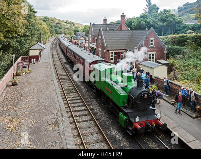 Train at Kingsley & Froghall railwaly station at the Churnet Valley Railway in Staffordshire England Stock Photo