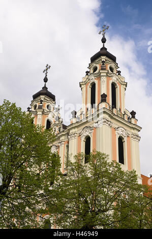 Lithuania, Vilnius, Old Town, Vilniaus Gatve, St. Katharinen church, steeples, trees, detail, Stock Photo
