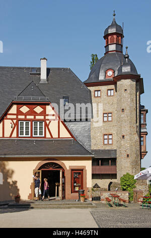 Germany, Hessen, the Rhinegau, Vinothek, outside, Rhine Hessians, wine-growing area, vineyard, viticulture, wine-growing area, wine sales, sales, wine, building, person, residential tower, tower, castle court, Stock Photo