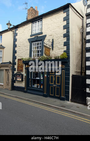 Cornerstones a quaint 16th century building now bed and breakfast accommodation in Bridge Street, Llangollen North Wales Stock Photo