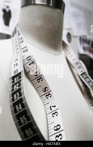 Close up mannequin with waist measuring tape 14397596 Stock Photo at  Vecteezy