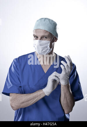 Op. doctor prepares for operation, Stock Photo