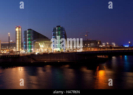 Berlin, Festival of Lights 2011, central station, evening, Stock Photo