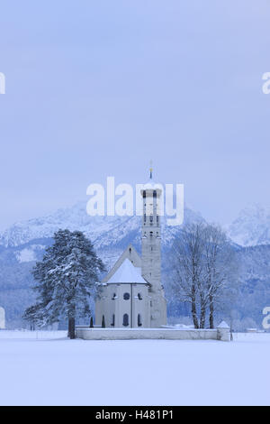 Pilgrimage church Saint Coloman in front of Mt. Tegelberg, Bavarian ...