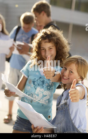 Girls, schoolgirls, reports, laugh, joy, gesture, pollex high, Stock Photo