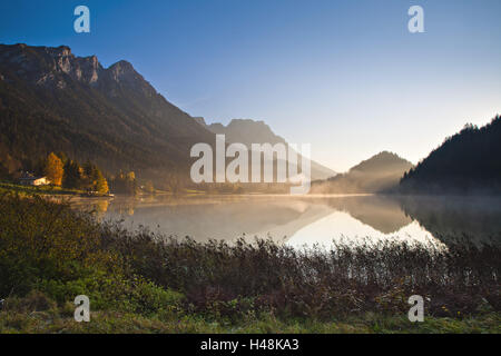 Austria, Tyrol, Wilder Kaiser, Hintersteiner lake, reflection, Stock Photo