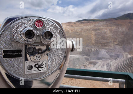 USA, Bingham Canyon Mine, the biggest copper mine of the world, binoculars, Stock Photo