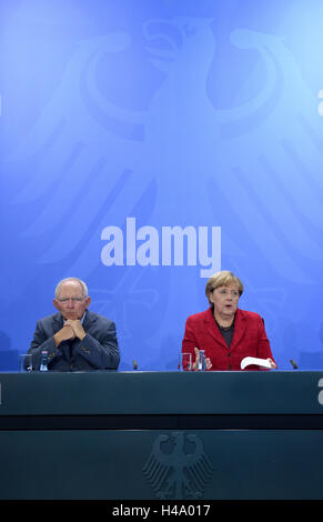 Wolfgang Schäuble and Angela Merkel at a press conference in the CDU ...