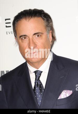 Beverly Hills, CA. 14th Oct, 2016. at arrivals for American Cinematheque's 2016 Award Show, The Beverly Hilton Hotel, Beverly Hills, CA October 14, 2016. Credit:  Elizabeth Goodenough/Everett Collection/Alamy Live News Stock Photo