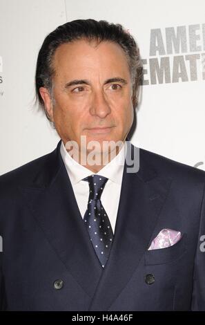 Beverly Hills, CA. 14th Oct, 2016. at arrivals for American Cinematheque's 2016 Award Show, The Beverly Hilton Hotel, Beverly Hills, CA October 14, 2016. Credit:  Elizabeth Goodenough/Everett Collection/Alamy Live News Stock Photo