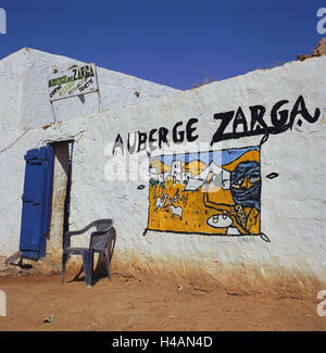 Mauritania, region Adrar, Chinguetti, inn, 'Auberge Zarga', Africa, West, Africa, oasis town, Neustadt, oasis, gastronomy, hostel, accomodation, restaurant, house, building, wall picture, mural painting, advertisement, chair, door, input, nobody, outside, copy space, Stock Photo