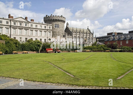 Ireland, Dublin, Dublin Castle, 'Record Tower', 13. Cent., 'Royal Chapel', 18. Cent., park, Stock Photo