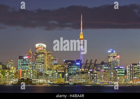 Stanley Bay, skyline of Auckland, evening, north Island, New Zealand Stock Photo