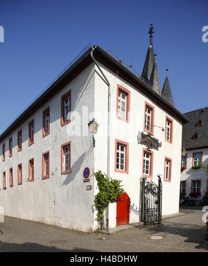 Germany, Hesse, Rüdesheim am Rhein, Brömserhof in the Oberstraße Stock Photo