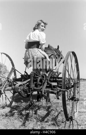 Die österreichische Schauspielerin Gusti Wolf macht Ferien, Deutschland 1930er Jahre. The Austrian actress on her holidays, Germany 1930s Stock Photo