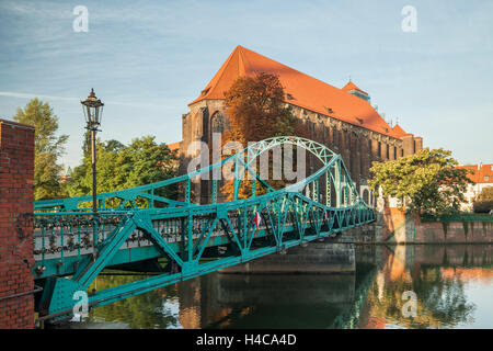 Autumn morning at Tumski Bridge in Wroclaw, Dolny Slask, Poland. Stock Photo