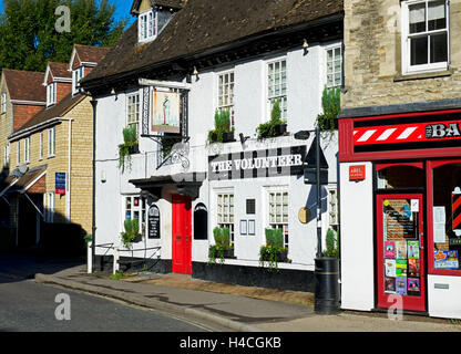 The Volunteer pub in Faringdon, Oxfordshire, England UK Stock Photo