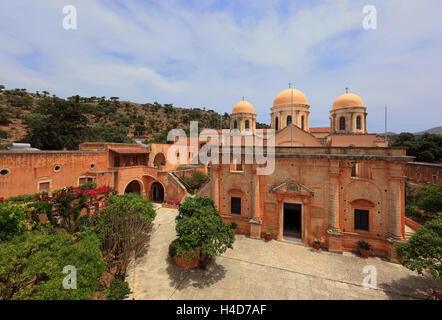 Crete, peninsula Akrotiri, Moni Agada Triada, cloister the Holy Trinity, cross dome church Stock Photo