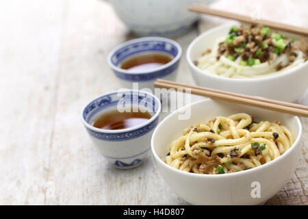 dan dan noodles, chinese sichuan cuisine Stock Photo