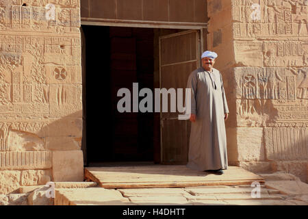 Isistempel, Isis temple Philae on the island Agilkia, guard in the Isis temple, part the temple plant, Africa, Upper Egypt, Stock Photo