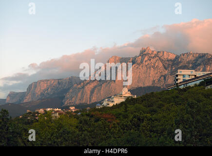 Scenic view towards Ai-Petri Mountain in light of summer dawn from Gaspra location near Alupka city and Koreiz town in Yalta mun Stock Photo