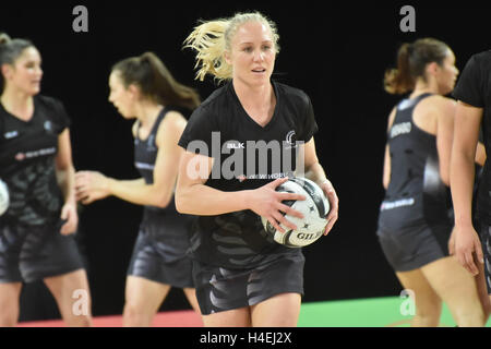 Auckland, New Zealand. 15th Oct, 2016. Laura Langman of Zealand prior to the third test of the Constellation Cup International netball Test match between the Australia Diamonds and the New Zealand Silver Ferns at Vector Arena. Australia Diamonds 62 defeats New Zealand Silver Ferns 50. © Shirley Kwok/Pacific Press/Alamy Live News Stock Photo