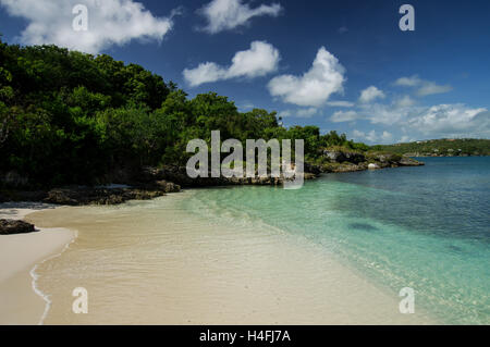 Secluded beach on the uninhabited Green Island off the coast of Antigua Stock Photo