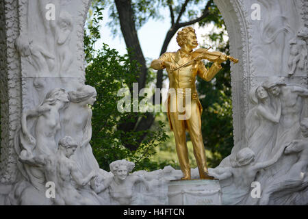 Johann Strauss statue, located in Stadtpark, Vienna, Austria Stock Photo
