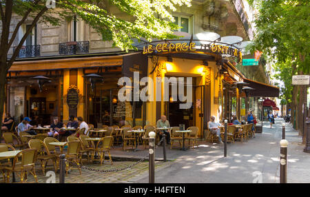 Paris, France-July 09, 2016: The traditionnal French cafe Le Cepage Montmartrois located in pittoresque Montmartre , Paris. Stock Photo