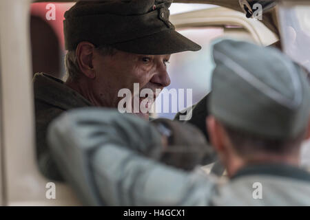 Murcia, Spain. 16th October, 2016. The Association Belix Códex retakes the city of Murcia for a historical military reenactment of the great military conflicts that hit the world last century, highlighting the First and Second World War . Credit:  ABEL F. ROS/Alamy Live News Stock Photo