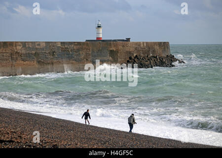 Newhaven, East Sussex, UK. 16th October 2016. Stormy seas and waves crashing onto the harbour wall at Newhaven, East Sussex. Credit:  Julia Gavin UK/Alamy Live News Stock Photo