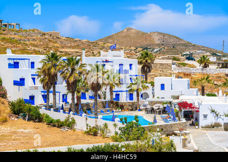 Typical Greek style apartment hotel in Naoussa village, Paros island, Greece Stock Photo