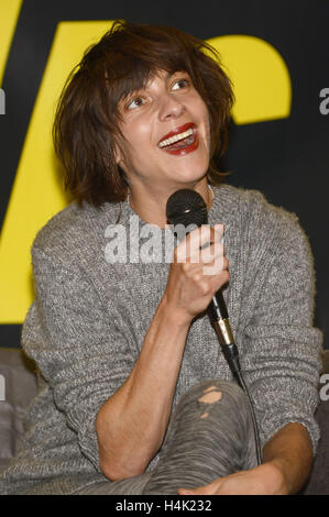 Berlin, Germany. 15th Oct, 2016. Natalia Tena attends the German Comic Con 2016 at Messe Berlin on October 15, 2016 in Berlin, Germany. | Verwendung weltweit/picture alliance Credit:  dpa/Alamy Live News Stock Photo